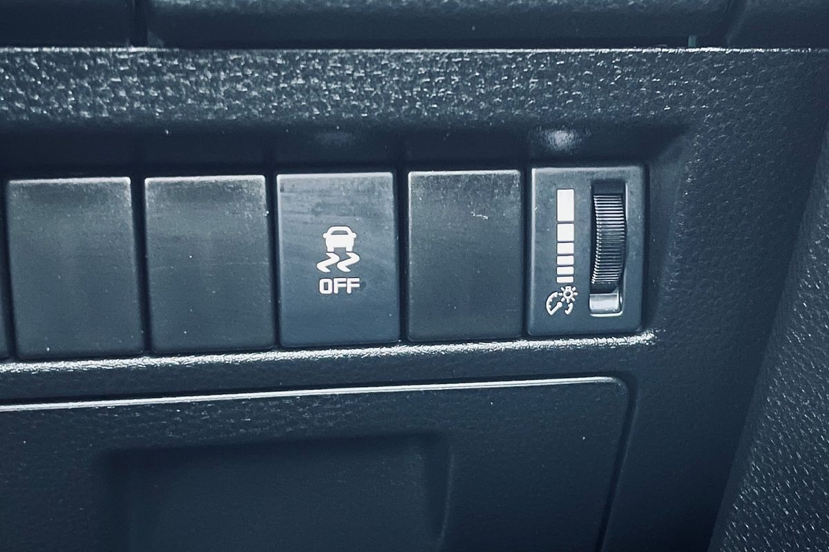 2024 Isuzu D-MAX SX High Ride Rear Wheel Drive