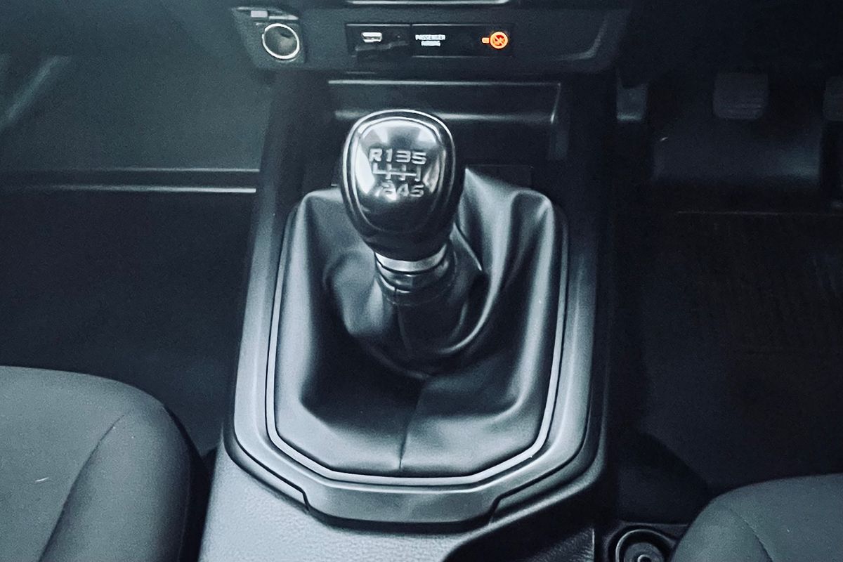 2024 Isuzu D-MAX SX High Ride Rear Wheel Drive