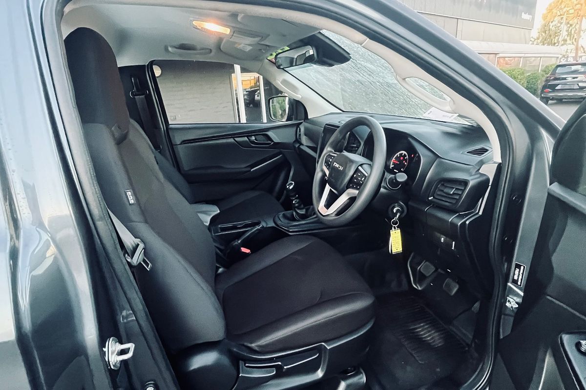 2024 Isuzu D-MAX SX High Ride Rear Wheel Drive
