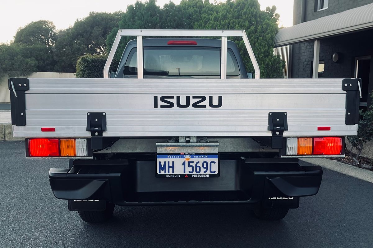2024 Isuzu D-MAX SX High Ride Rear Wheel Drive