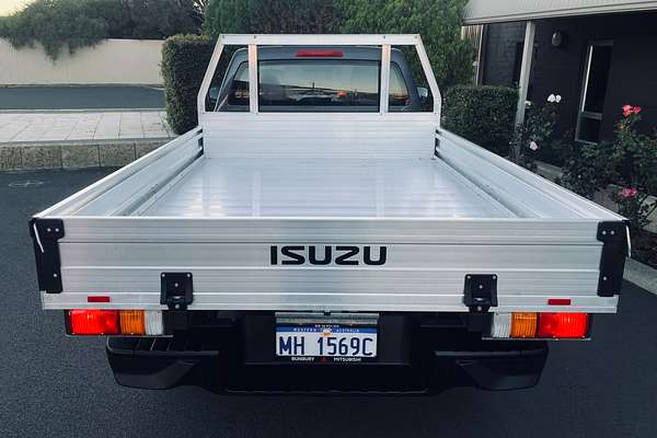 2024 Isuzu D-MAX SX High Ride Rear Wheel Drive
