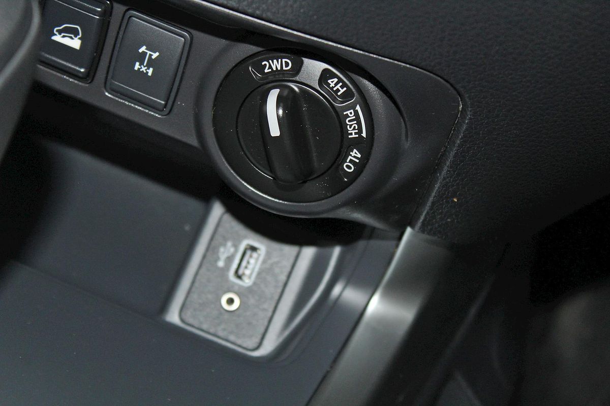2021 Nissan Navara ST D23 4X4