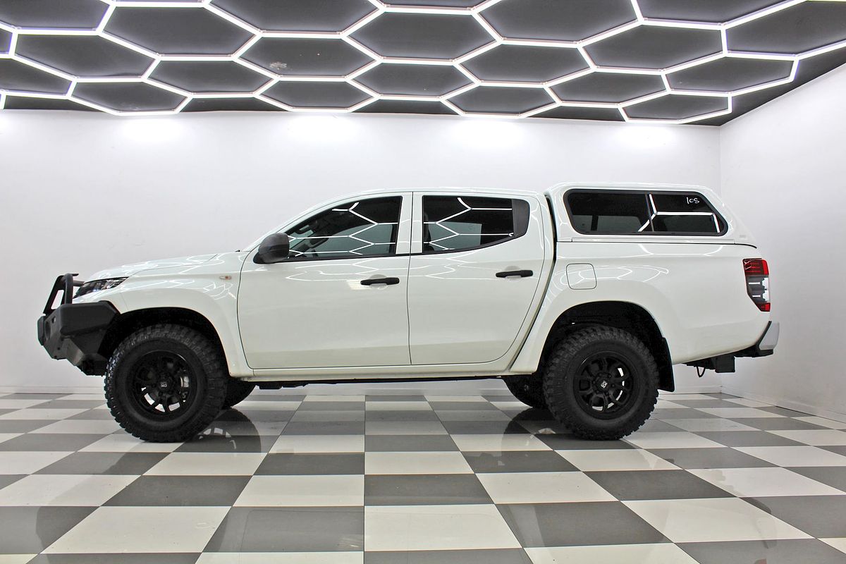 2020 Mitsubishi Triton GLX MR 4X4