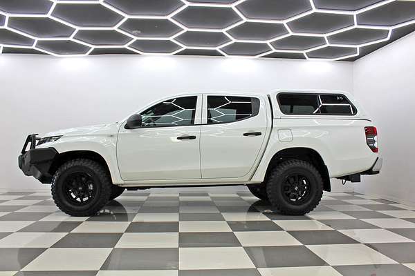 2020 Mitsubishi Triton GLX MR 4X4