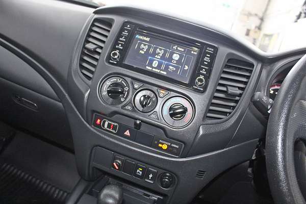 2020 Mitsubishi Triton GLX MR 4X4