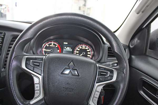 2020 Mitsubishi Triton GLX MR 4X4