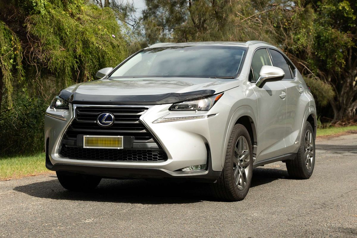 2016 Lexus NX NX300h Luxury AYZ15R