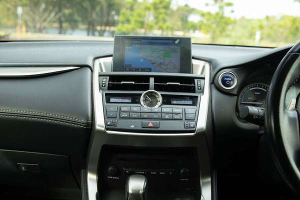 2016 Lexus NX NX300h Luxury AYZ15R
