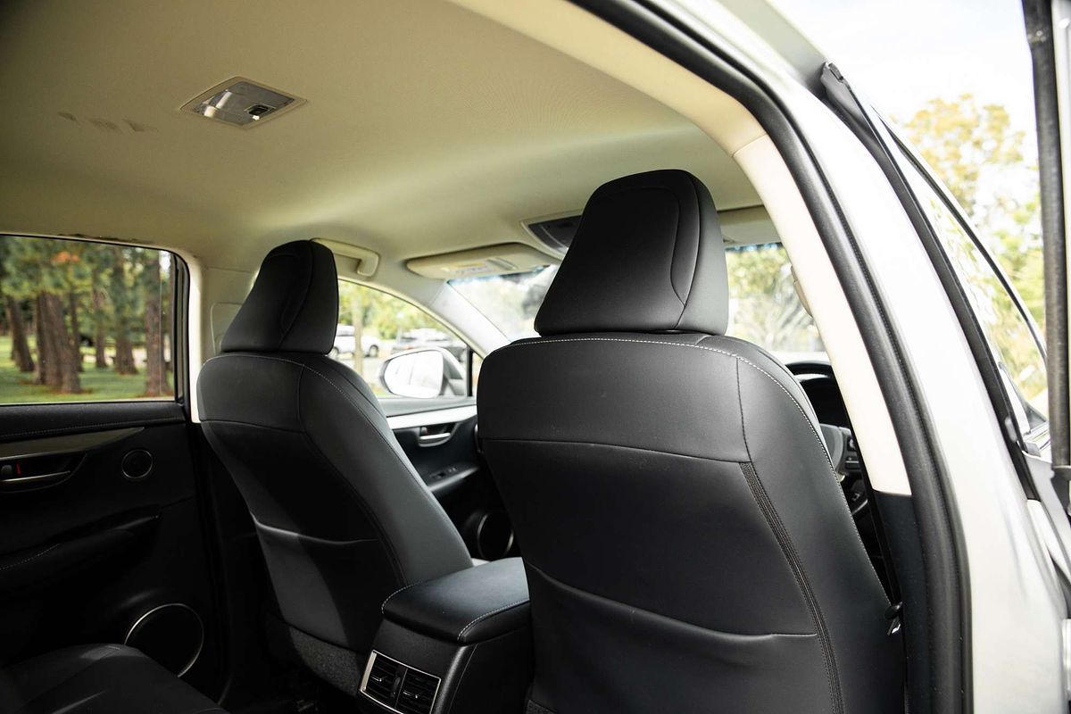 2016 Lexus NX NX300h Luxury AYZ15R