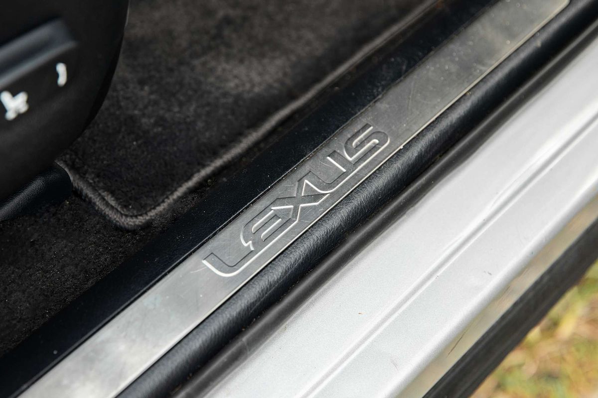 2016 Lexus NX NX300h Luxury AYZ15R