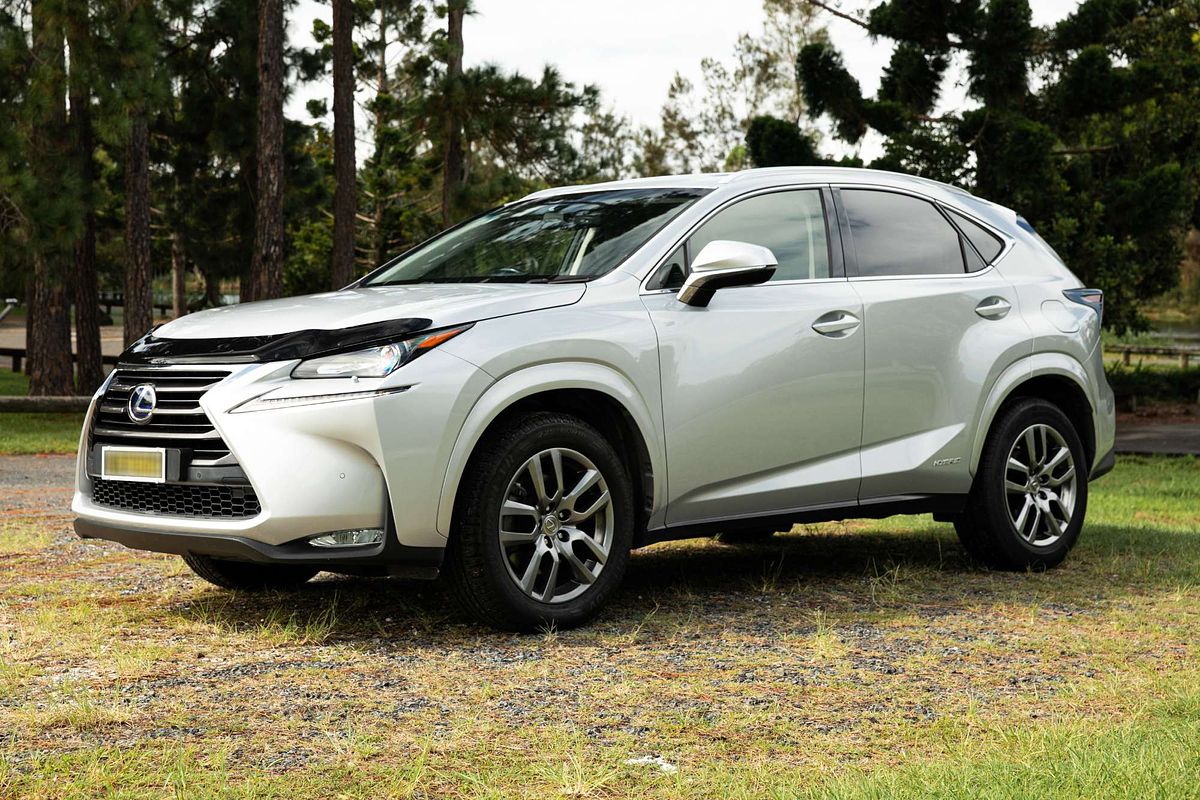 2016 Lexus NX NX300h Luxury AYZ15R