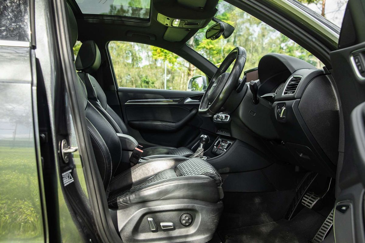 2015 Audi RS Q3  8U