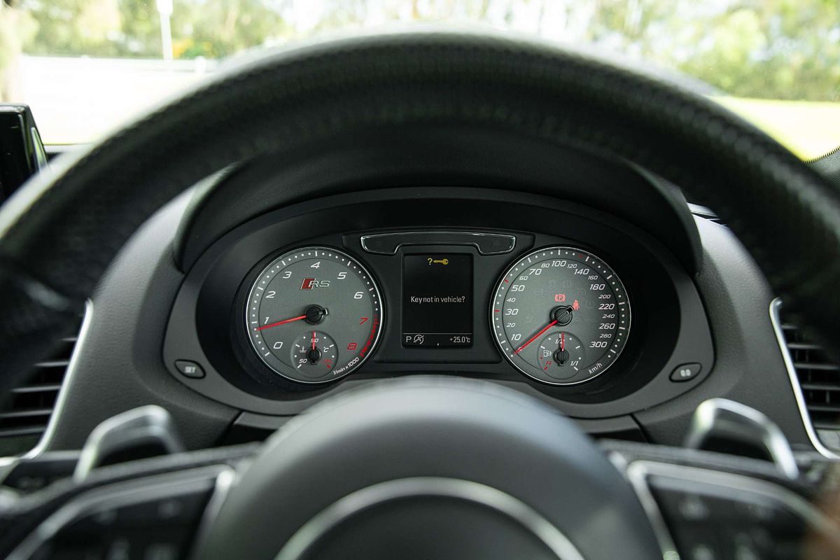 2015 Audi RS Q3  8U