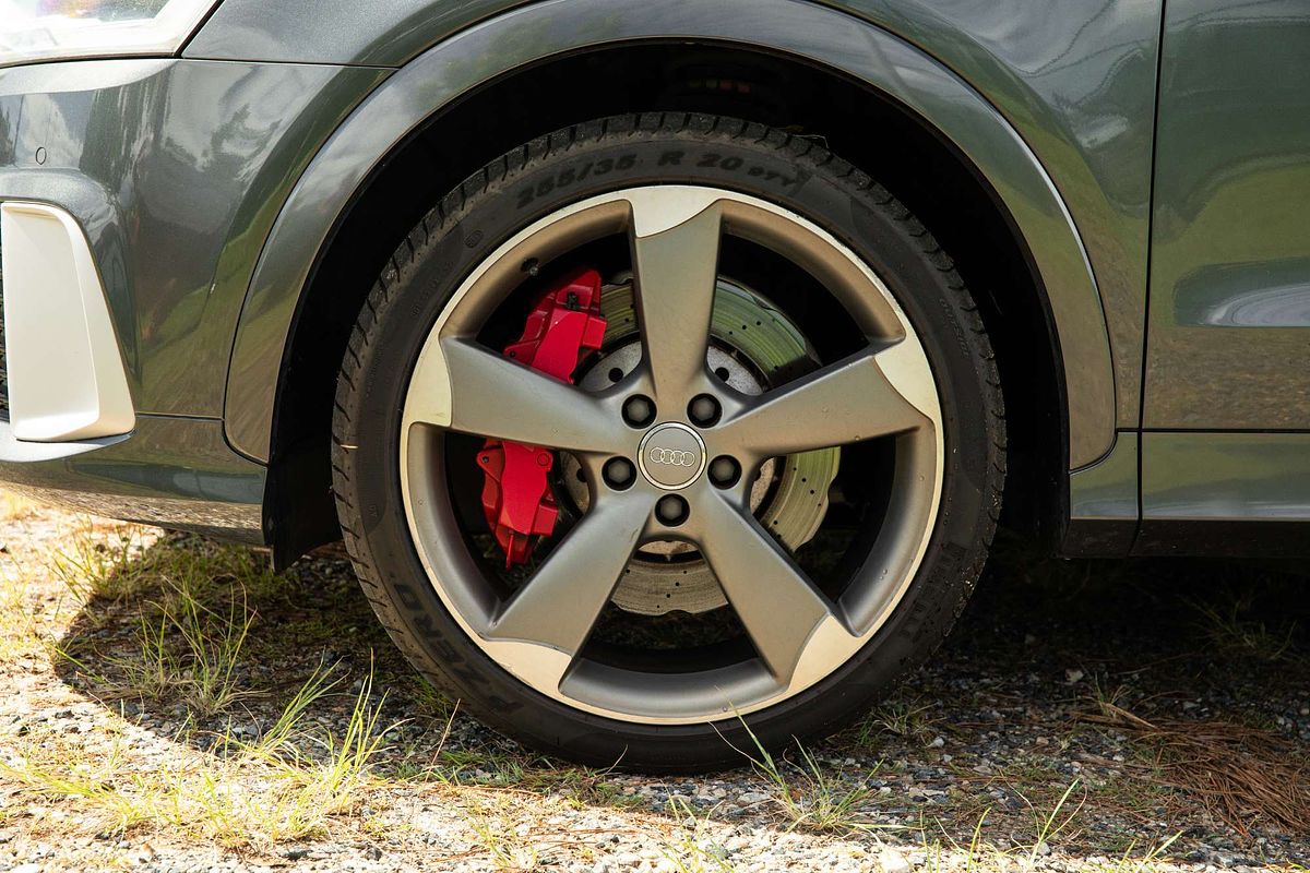 2015 Audi RS Q3  8U