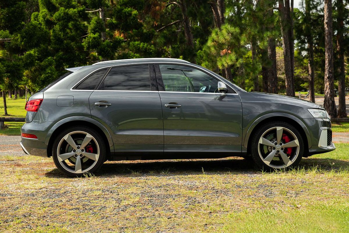 2015 Audi RS Q3  8U