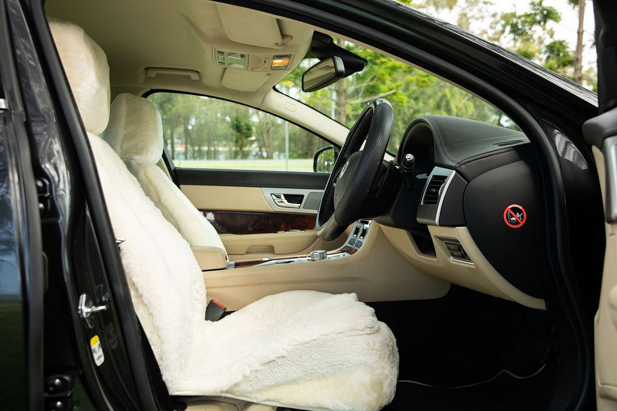 2013 Jaguar XF Premium Luxury X250