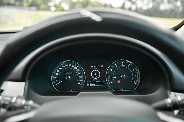 2013 Jaguar XF Premium Luxury X250
