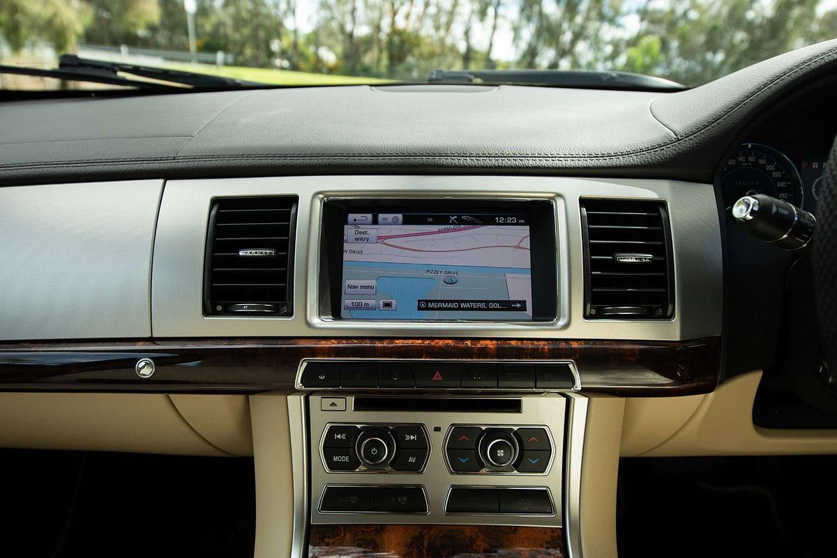 2013 Jaguar XF Premium Luxury X250