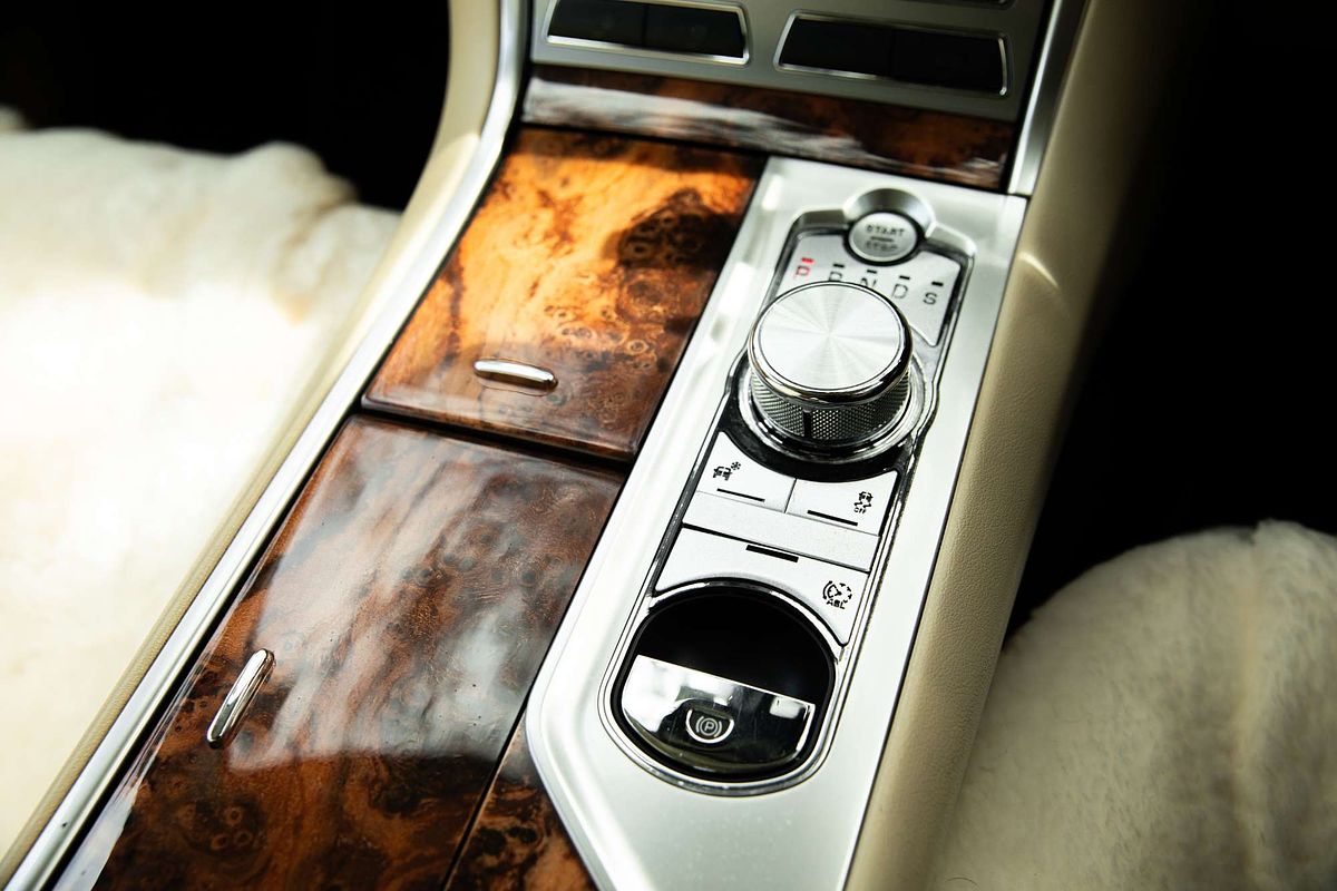 2013 Jaguar XF Premium Luxury X250