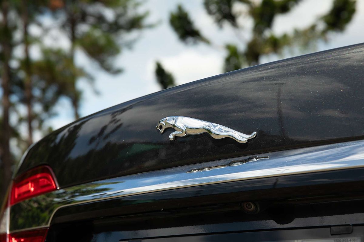 2013 Jaguar XF Premium Luxury X250