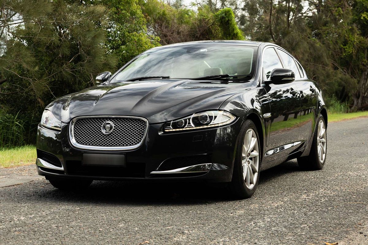 2013 Jaguar XF Premium Luxury X250