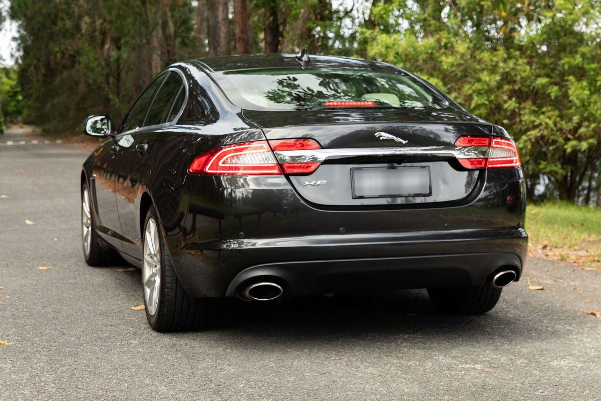 2013 Jaguar XF Premium Luxury X250