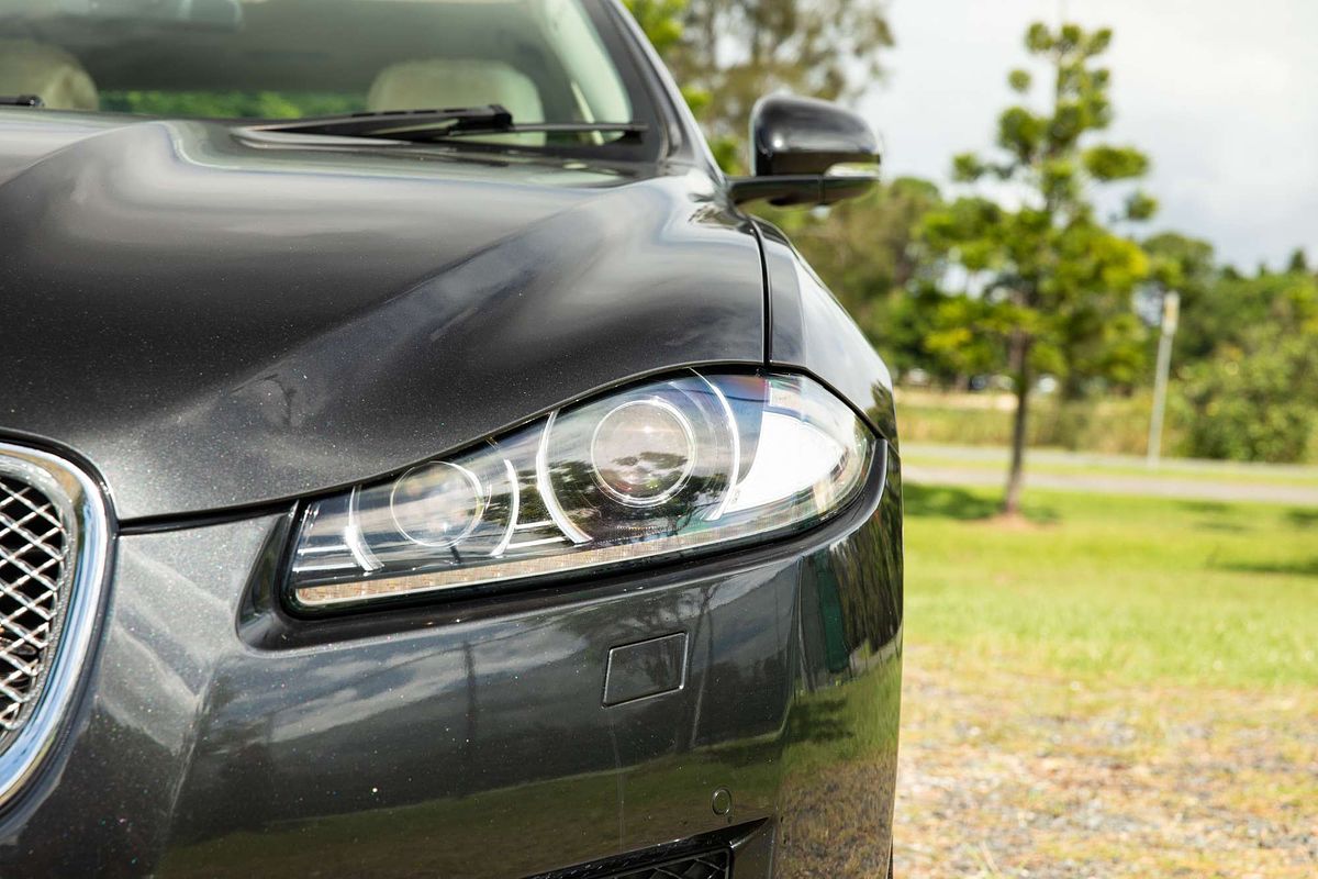 2013 Jaguar XF Premium Luxury X250