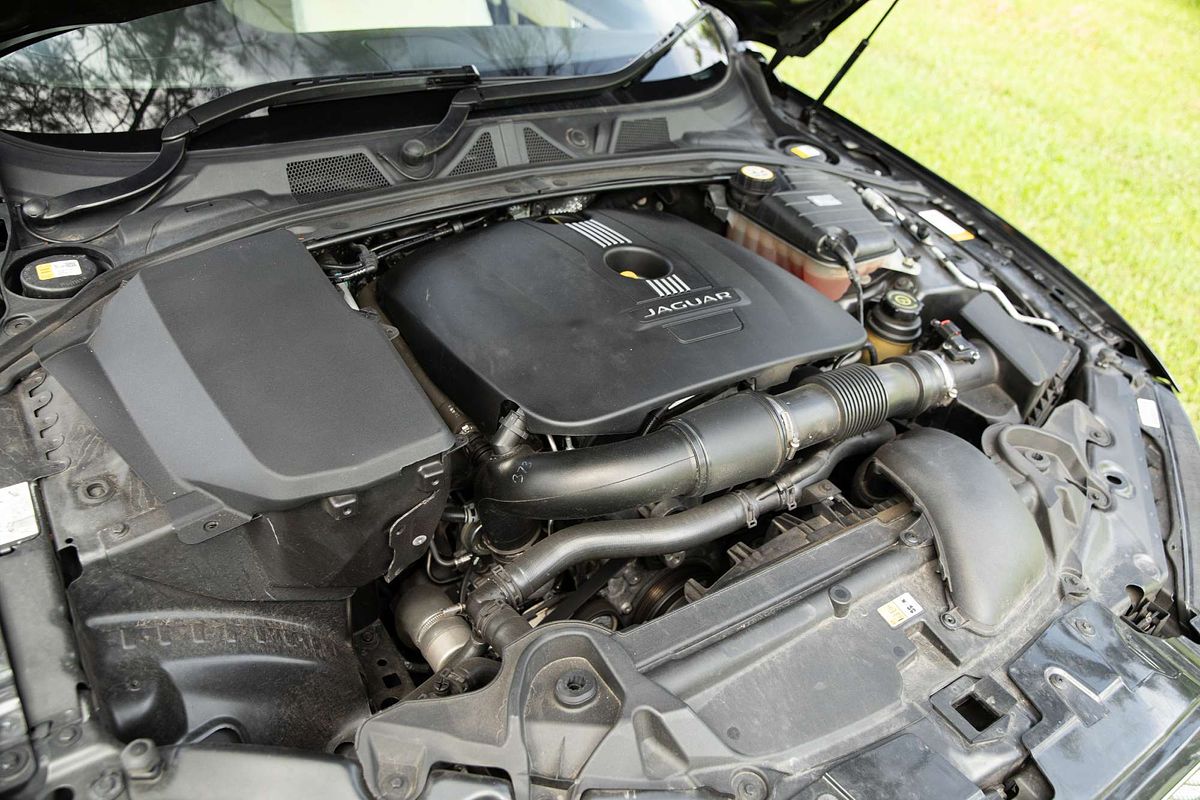 2013 Jaguar XF Premium Luxury X250