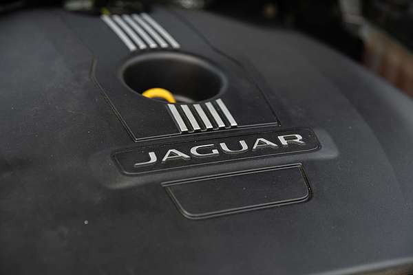 2013 Jaguar XF Premium Luxury X250