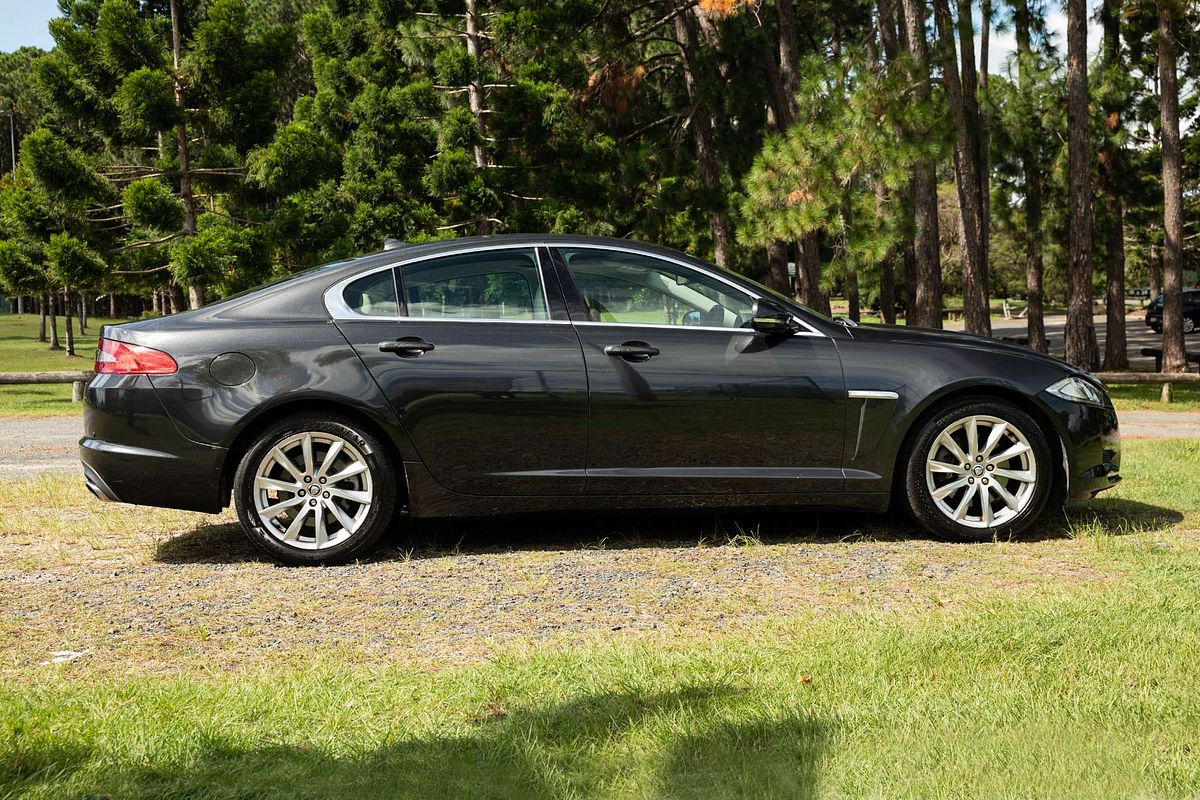 2013 Jaguar XF Premium Luxury X250