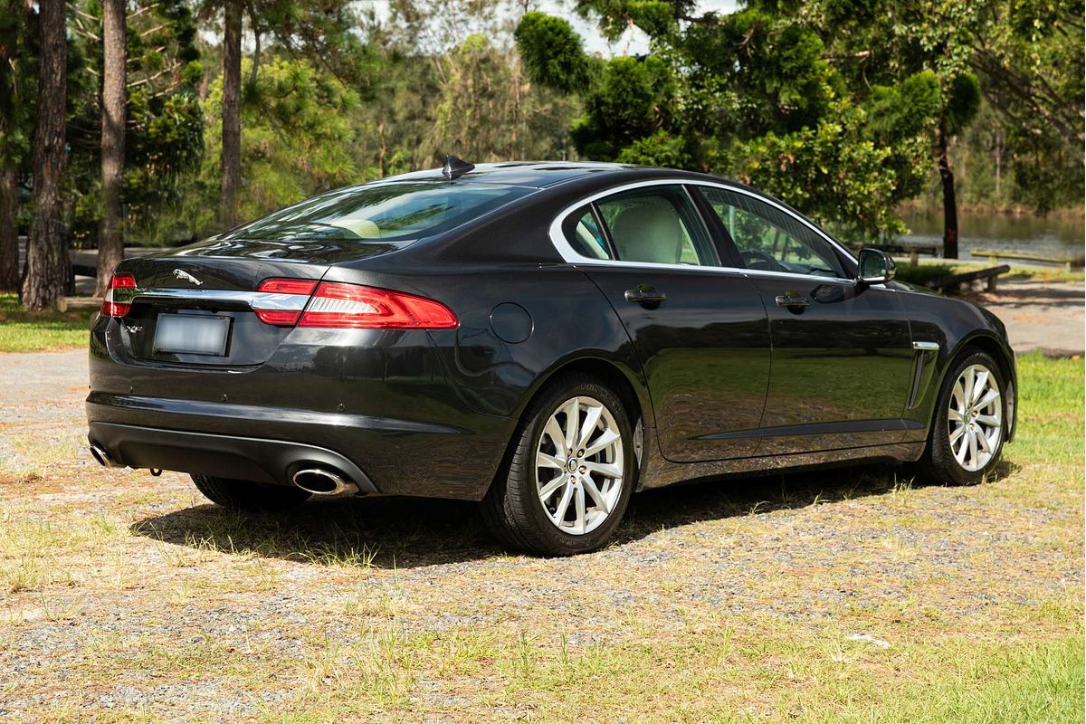 2013 Jaguar XF Premium Luxury X250
