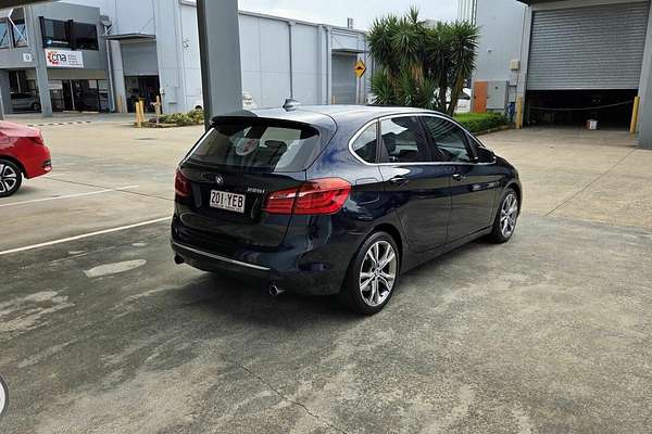 2014 BMW 225i Active Tourer Luxury Line F45