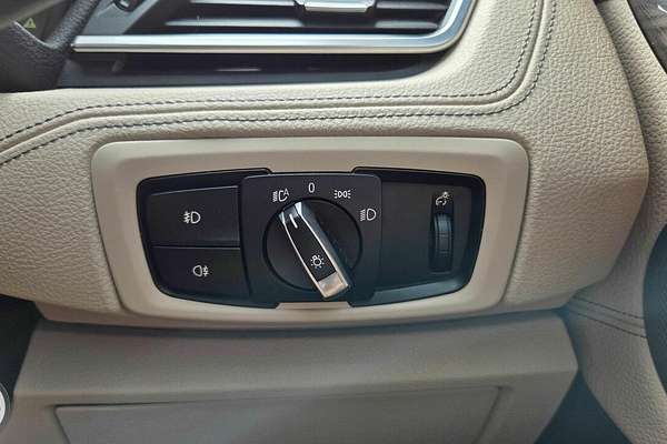 2014 BMW 225i Active Tourer Luxury Line F45