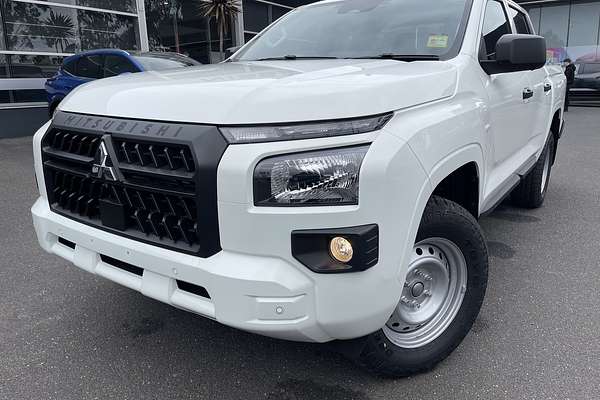 2024 Mitsubishi Triton GLX MV 4X4