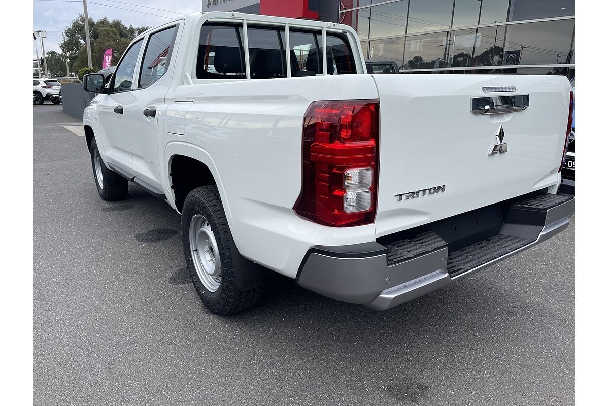 2024 Mitsubishi Triton GLX MV 4X4