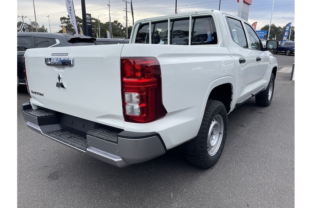 2024 Mitsubishi Triton GLX MV 4X4