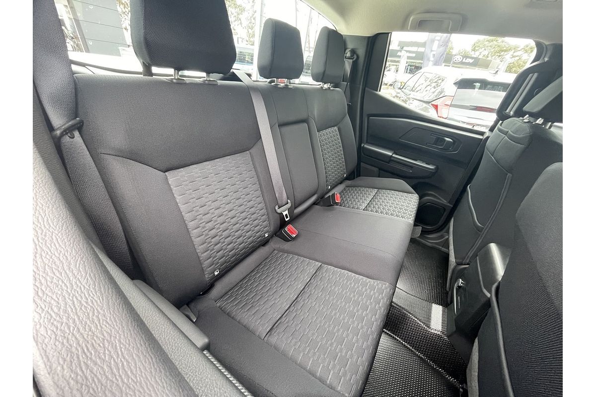 2024 Mitsubishi Triton GLX MV 4X4