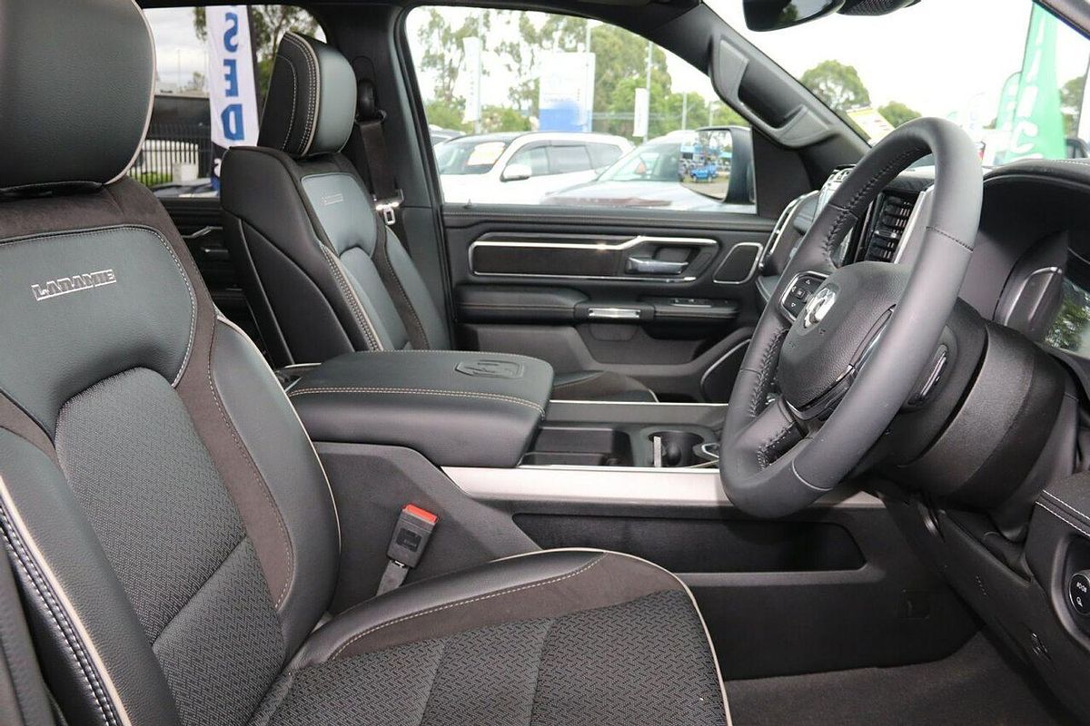 2024 RAM 1500 Laramie DT 4X4 SWB