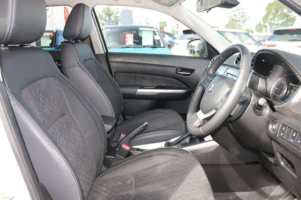 2024 Suzuki Vitara Turbo LY Series II