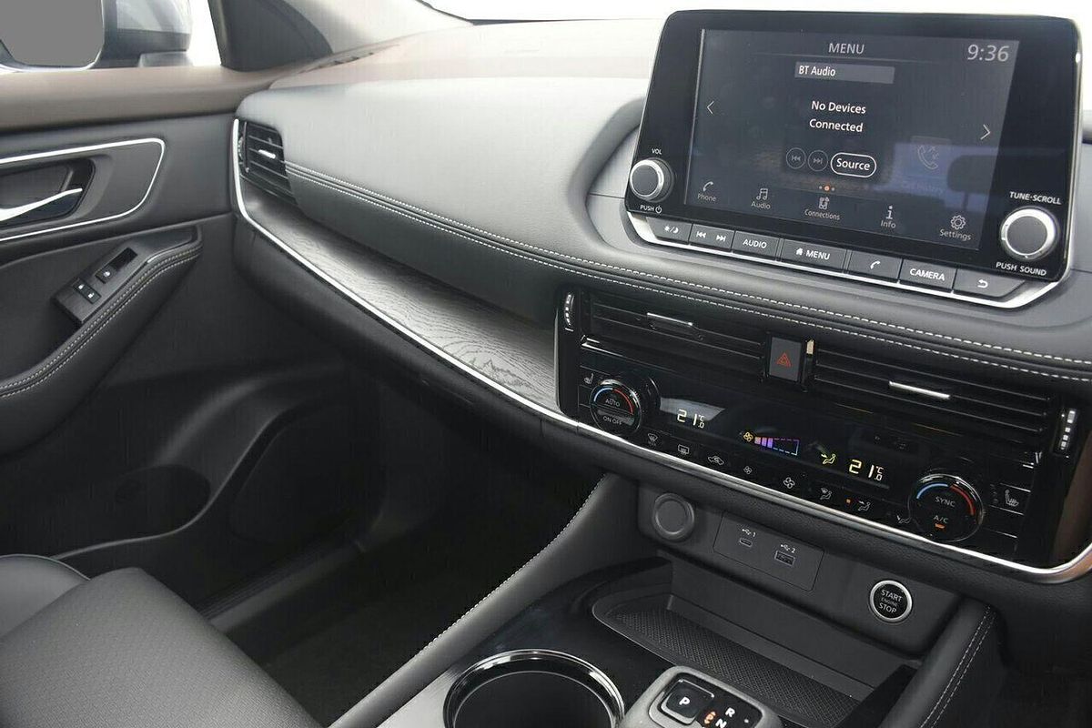 2024 Nissan X-TRAIL ST-L T33