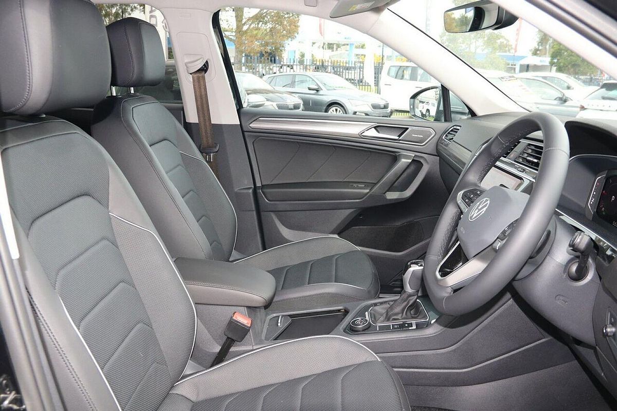 2024 Volkswagen Tiguan 162TSI R-Line 5N