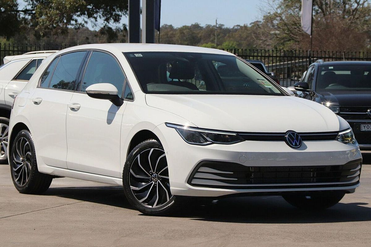 2024 Volkswagen Golf 110TSI Life 8