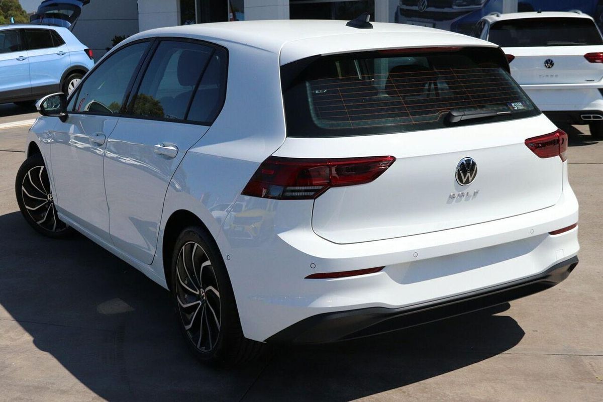 2024 Volkswagen Golf 110TSI Life 8