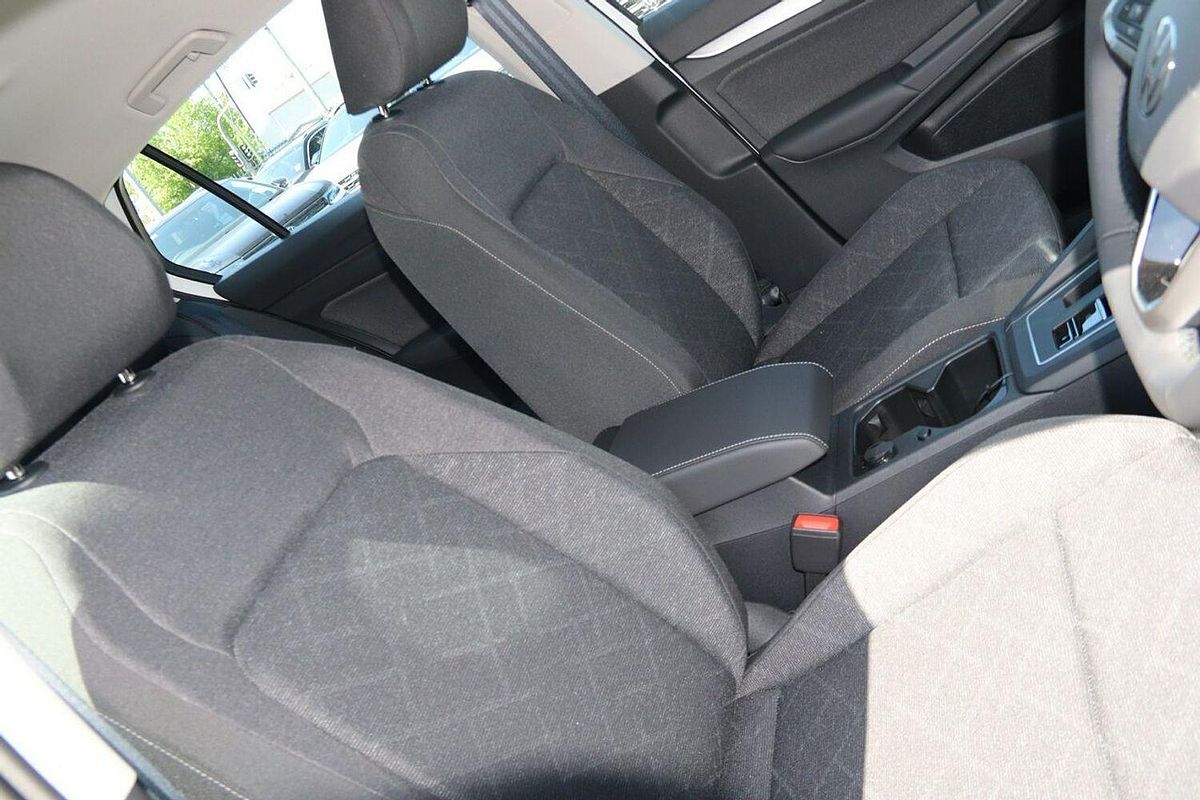 2024 Volkswagen Golf 110TSI Life 8