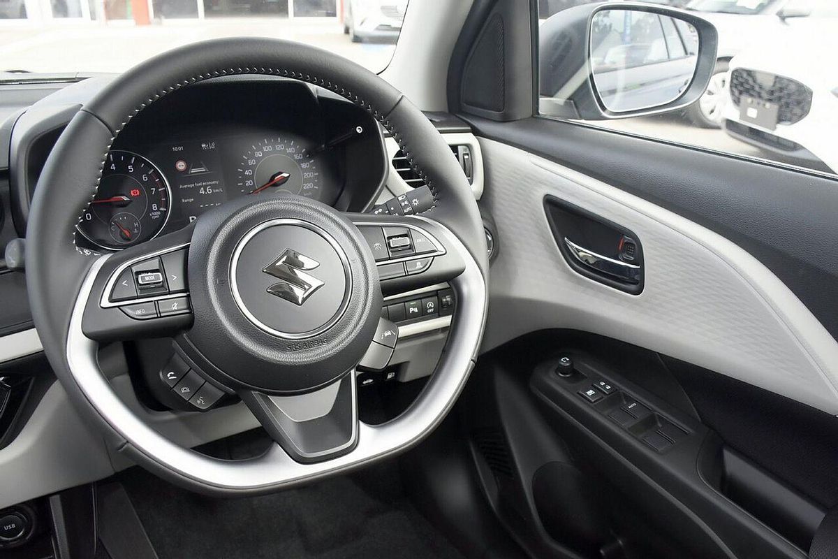 2024 Suzuki Swift Hybrid Plus UZ