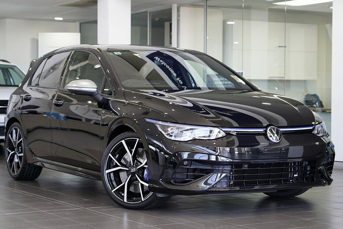 2024 Volkswagen Golf R 8