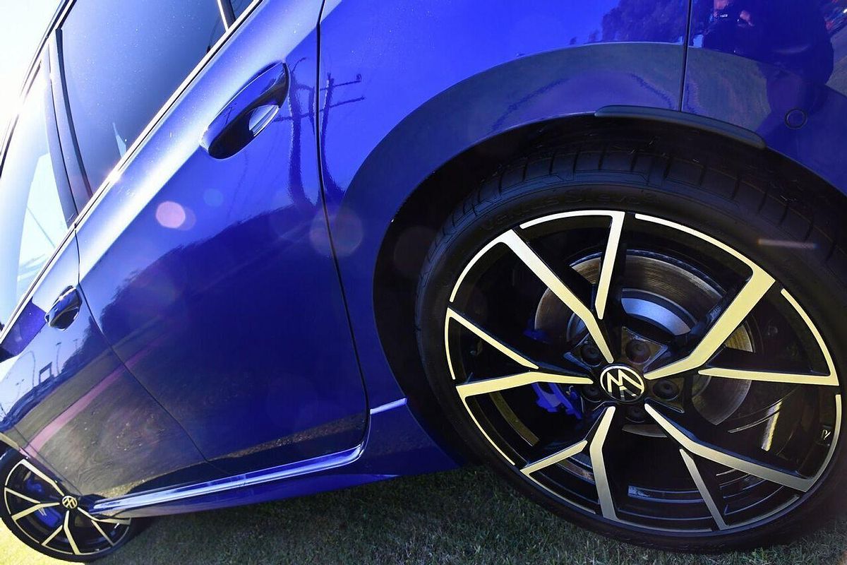 2024 Volkswagen Golf R 8