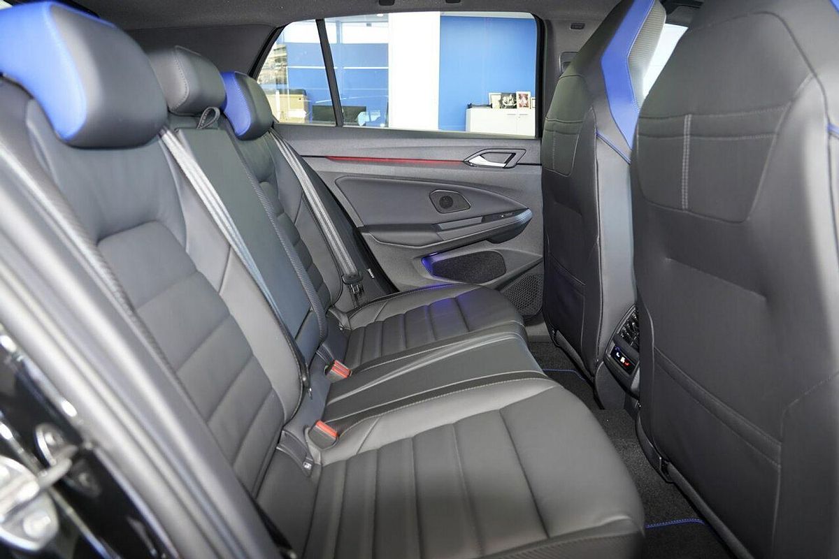 2024 Volkswagen Golf R 8