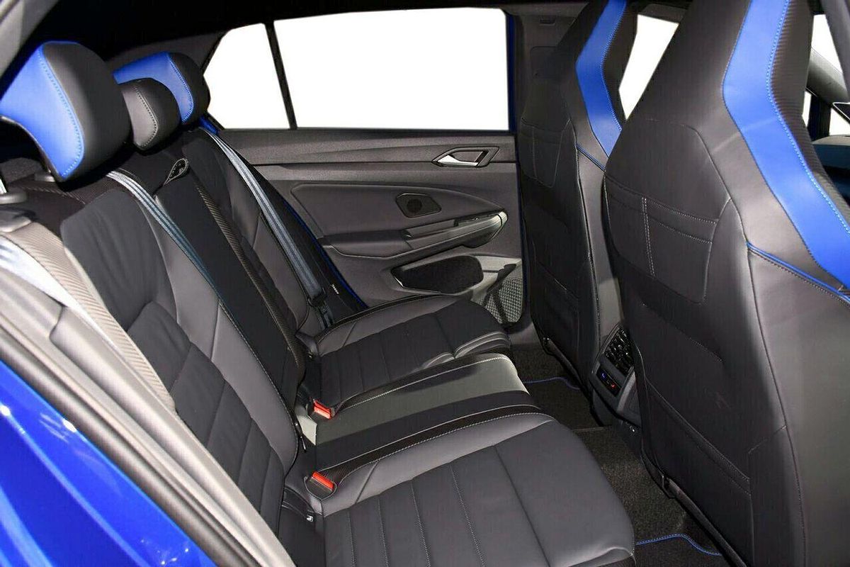 2024 Volkswagen Golf R 8