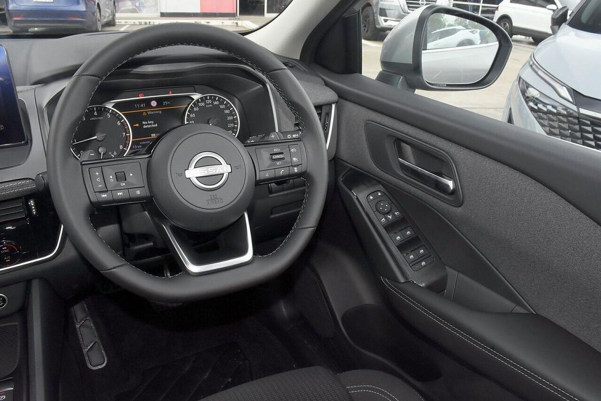 2025 Nissan QASHQAI ST-L J12